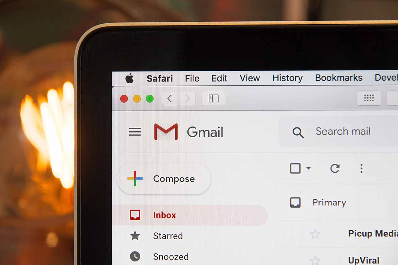 Gmailでメールを探す